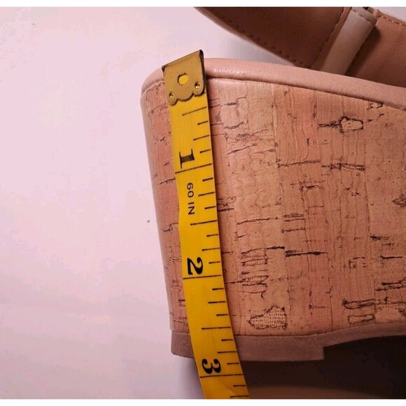 NEW Brinley Co Wedge Crisscross Sandals White Hook & Loop Fasten Size 7 - Picture 7 of 11